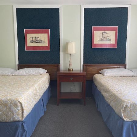 La Plaza Del Sol Motel 마시피 외부 사진