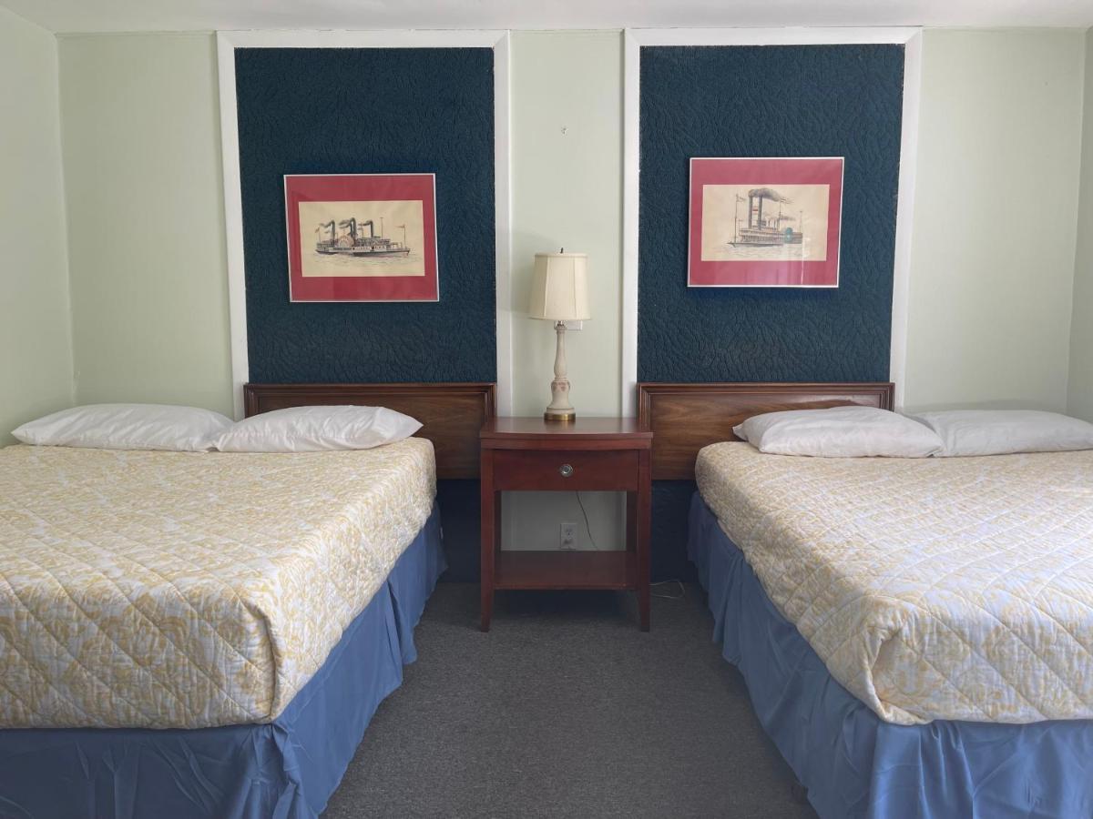 La Plaza Del Sol Motel 마시피 외부 사진